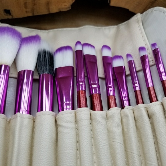 12 piece brush set and case - Picture 5 of 8